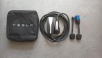 Tesla 220V Mobile Connector inclusief blauwe 16A laadstekker, Auto diversen, Laadpalen, Ophalen of Verzenden, Zo goed als nieuw