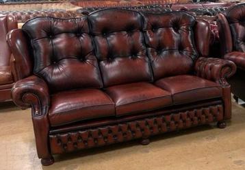 Prachtige Chesterfield Bank 3 Zits Oxblood Red. beschikbaar voor biedingen