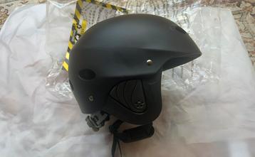 Gong helm maat M ongebruikt beschikbaar voor biedingen