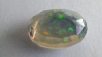 gecertificeerd opaal beschikbaar voor biedingen