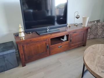 Te koop tot 4 oktober, Tv kast beschikbaar voor biedingen