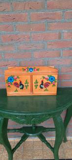 Vintage Oost-Europees Apothekerskastje, Huis en Inrichting, Ophalen of Verzenden, 50 tot 100 cm, Minder dan 50 cm, Minder dan 50 cm