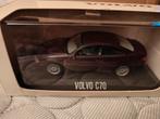 Volvo c70 1:43 minichamps in de mooie kleur paars., Ophalen of Verzenden, Zo goed als nieuw, Auto, MiniChamps