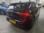 Volkswagen Golf 1.5 eTSI Style/ ACC/ Camera/ Blindspot/Sfeer, Auto's, Volkswagen, Euro 6, 4 cilinders, Zwart, Bedrijf