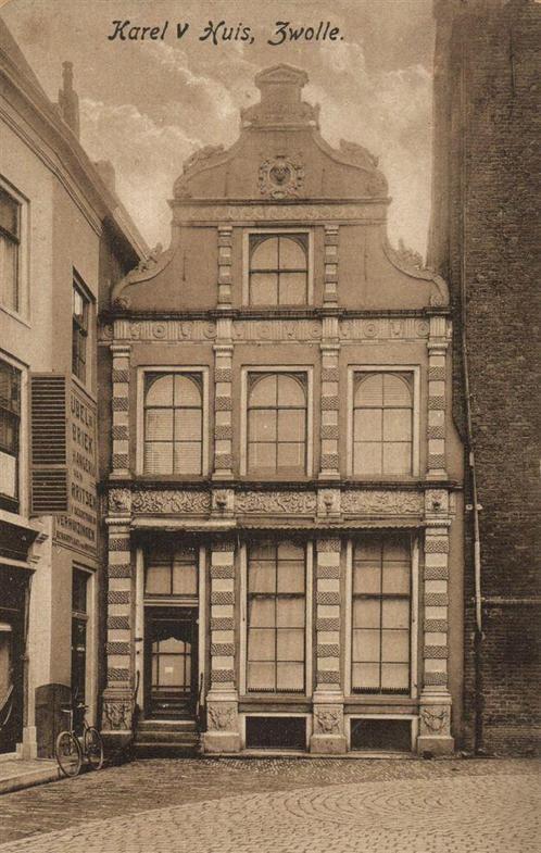 Karel V Huis, Zwolle. - ongelopen, Verzamelen, Ansichtkaarten | Nederland, Ongelopen, Overijssel, 1920 tot 1940, Ophalen of Verzenden