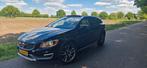 Volvo V60 Cross Country 2.5 T5 AWD, Auto's, Automaat, USB, 1800 kg, Beige