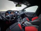 Ford Focus Wagon 2.0 EcoBoost ST-3 Recaro Stoelen 250PK, Auto's, Euro 5, Stof, Gebruikt, Zwart