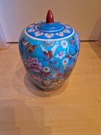 Vintage Vaas met vlinderdecoratie, Ophalen