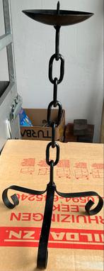 Metalen kandelaar met ketting 53cm hoog, Ophalen