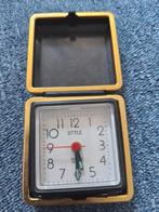 reiswekker, werkt gewoon met bijzonder euvel :-), Ophalen of Verzenden, Gebruikt, Analoog