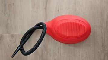 Voetpomp beschikbaar voor biedingen