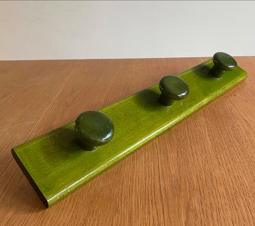 Vintage midcentury wandkapstok - groen drie haken design, Huis en Inrichting, Woonaccessoires | Kapstokken, Zo goed als nieuw