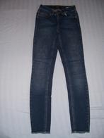 Hele mooie spijkerbroek merk Only maat XS-32 - 170 slim fit, Broek, Meisje, Only, Ophalen of Verzenden