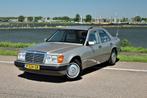 Mercedes-Benz 300E 1991 automaat airco!, Auto's, 65 €/maand, Bruin, 179 pk, Sedan