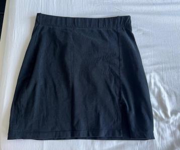 Zwart bodycon strak rokje met split - maat s - even & odd beschikbaar voor biedingen