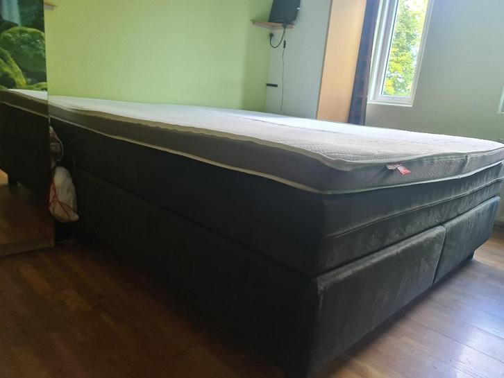 boxspring met topper 190x200 cm, Huis en Inrichting, Slaapkamer | Bedden, Zo goed als nieuw, Tweepersoons, 180 cm, 200 cm, Stof