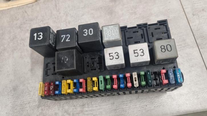 Volkswagen Corrado Zekeringskast VR6, G60, 16v of 8v, Auto-onderdelen, Elektronica en Kabels, Volkswagen, Ophalen of Verzenden