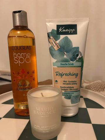Relax pakketje douglas/ kneipp en mario badescu kaars beschikbaar voor biedingen
