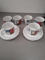 Mondriaan stijl kopjes en schotels - 6 stuks, Gebruikt, Keramiek, Ophalen of Verzenden, Overige stijlen