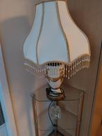 Elegante vintage lamp met witte kap, Antiek en Kunst, Antiek | Lampen, Ophalen of Verzenden
