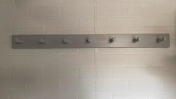 Kapstok grijs 105 cm beschikbaar voor biedingen