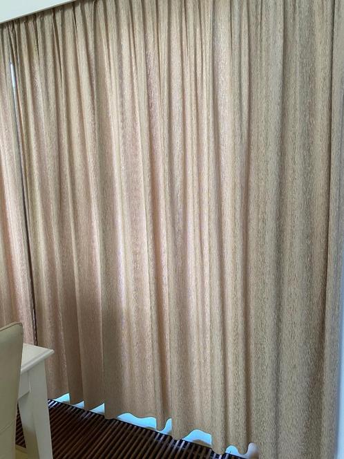 Mooie beige taupe gordijnen, Huis en Inrichting, Stoffering | Gordijnen en Lamellen, Zo goed als nieuw, 200 cm of meer, 200 cm of meer