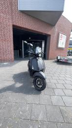 Vespa sprint, Ophalen, Zo goed als nieuw, Benzine, Vespa
