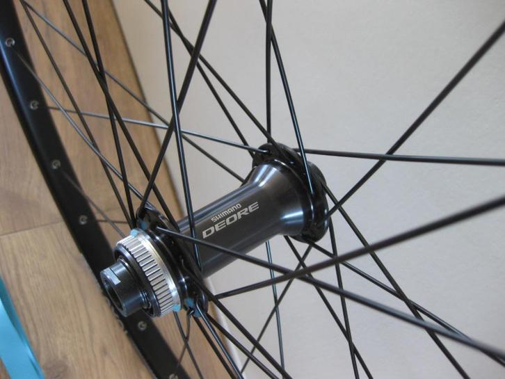 Voorwiel 29” MTB Boost DEORE 25mm Handgespaakt NIEUW!, Fietsen en Brommers, Fietsonderdelen, Nieuw, Mountainbike, Wiel, Ophalen of Verzenden