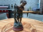 Zeer mooi groot ANTIEK beeld DENICHEUR van Aug Moreau, Ophalen of Verzenden