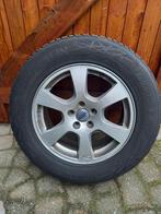 Volvo aluminium velgen met winterbanden 17 inch, Auto-onderdelen, Banden en Velgen, Ophalen, Velg(en), 17 inch, Winterbanden