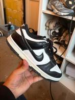 Nike Dunk Low Panda 38, Ophalen of Verzenden, Zo goed als nieuw, Sneakers of Gympen