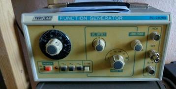 Test Lab Function Generator  beschikbaar voor biedingen