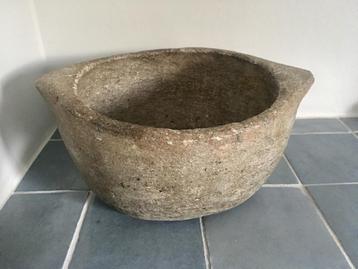 Landelijke Brocante Stenen Pot | 10x18 cm beschikbaar voor biedingen