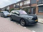 Volkswagen Tiguan 1.5 TSI ACT 150pk IQ LIGHT DSG 2021 Grijs, Auto's, 1441 kg, 4 cilinders, Particulier, 750 kg