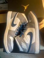 Nike Air Jordan 1 Mid - Gebruikt, Ophalen, Gedragen, Blauw, Sneakers of Gympen