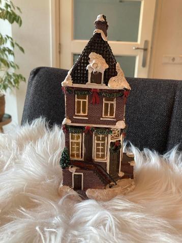 Kerstdorp Typisch Hollands hoekhuis grachtenpand nieuwstaat beschikbaar voor biedingen