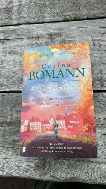 Corina Bomann - Avondrood beschikbaar voor biedingen