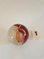 Edelsteen 1 bol rode jaspis Madagascar 6cm 346gram, Ophalen of Verzenden, Nieuw