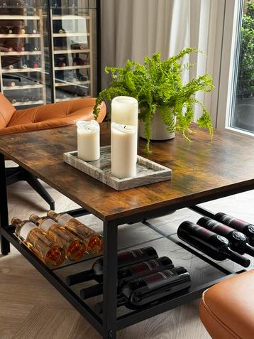 Stijlvolle koffietafel met metalen plank beschikbaar voor biedingen