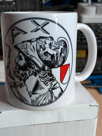 Ajax drink beker/,mok beschikbaar voor biedingen