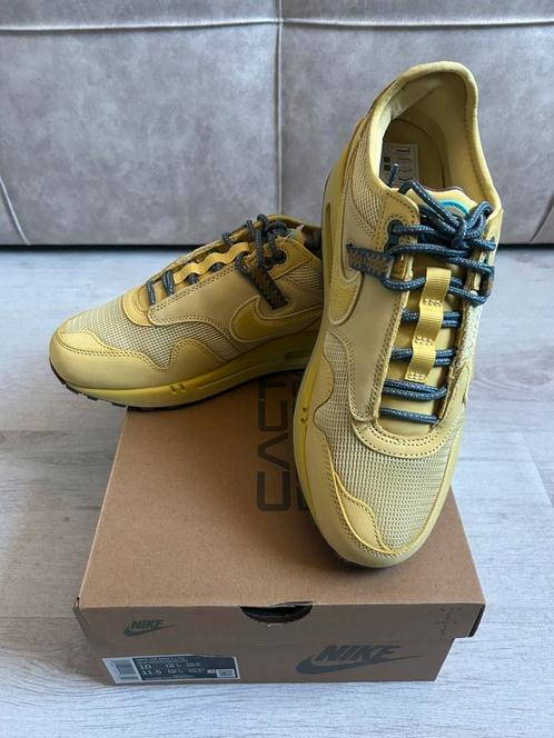 Nike air max 1 Travis Scott Saturn gold, Kleding | Heren, Schoenen, Nieuw, Overige kleuren, Ophalen of Verzenden