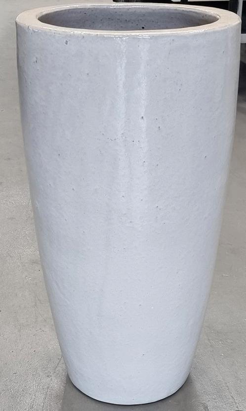 Zeer grote keramiek geglazuurde hoge pot wit 100cm, Tuin en Terras, Bloempotten, Zo goed als nieuw, Aardewerk, Binnen, 70 cm of meer