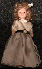 Porseleinen Popje, Verzamelen, Poppen, Ophalen of Verzenden, Zo goed als nieuw, Pop