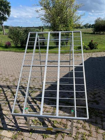 Big 18 120 bij 180 klap rekken, achter stalling beschikbaar voor biedingen