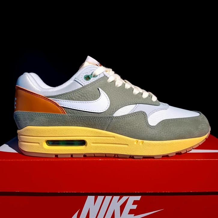 Nike Air Max 1 Design by Japan (W) - 42, Kleding | Heren, Schoenen, Nieuw, Sneakers of Gympen, Overige kleuren, Ophalen of Verzenden