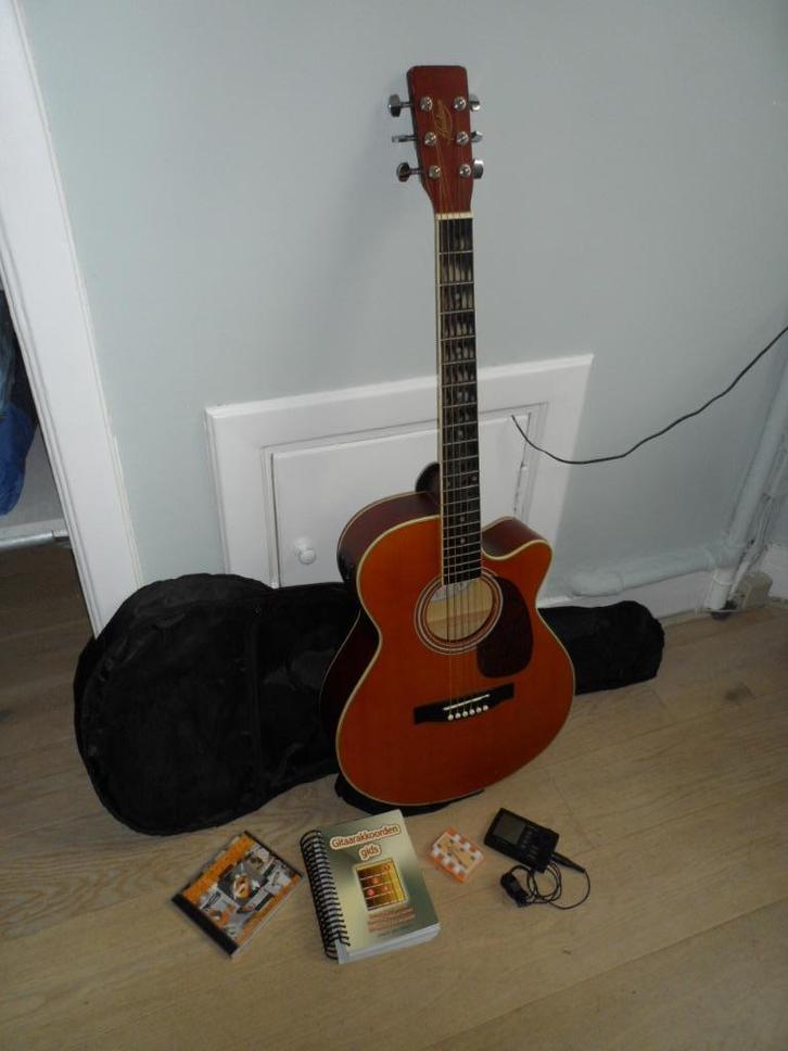 semi akoestische gitaar hudson, Muziek en Instrumenten, Snaarinstrumenten | Gitaren | Akoestisch, Zo goed als nieuw, Overige typen