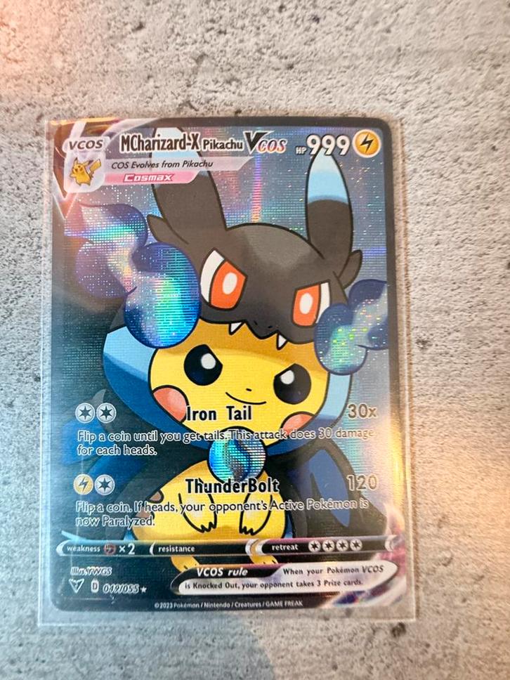 MCharizard-X Pikachu VCOS – Pokémon Cosplay Proxy, Hobby en Vrije tijd, Verzamelkaartspellen | Pokémon, Zo goed als nieuw, Verzenden