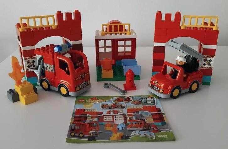 Brandweerkazerne, politie, ambulance, Kinderen en Baby's, Speelgoed | Duplo en Lego, Zo goed als nieuw, Duplo, Complete set, Ophalen of Verzenden