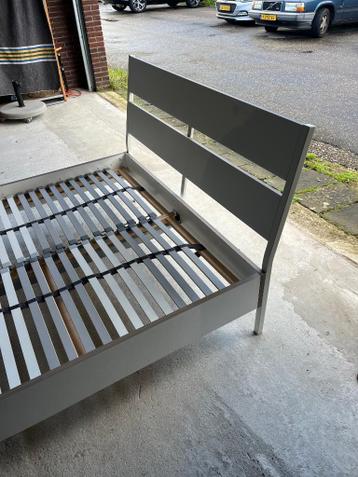 IKEA Trysil bedframe 140x200 (incl. laten bodems) - afbeelding 6