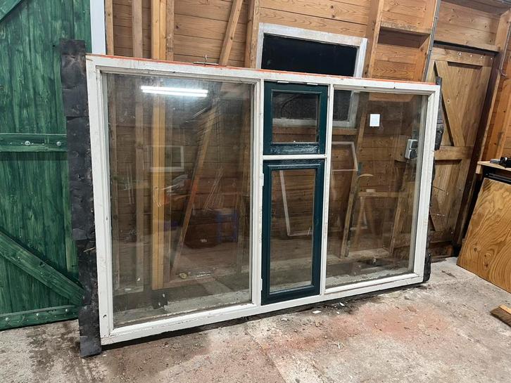 Hardhouten raamkozijn met dubbelglas, Doe-het-zelf en Verbouw, Rolluiken, Ophalen